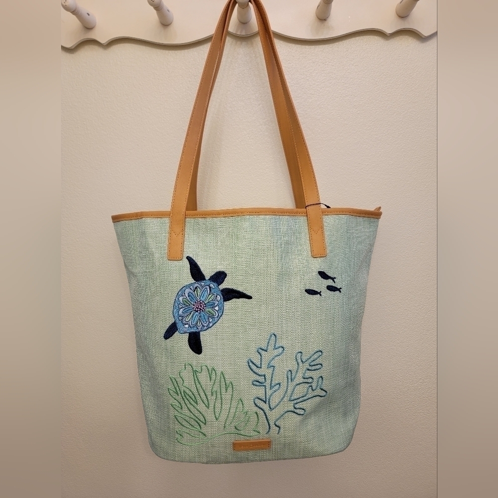 NWT Vera Bradley Straw Bucket Tote